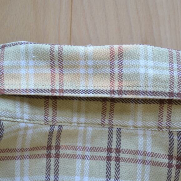 Brooks Brothers Country Club Button Down Shirt - Picture 6 of 6